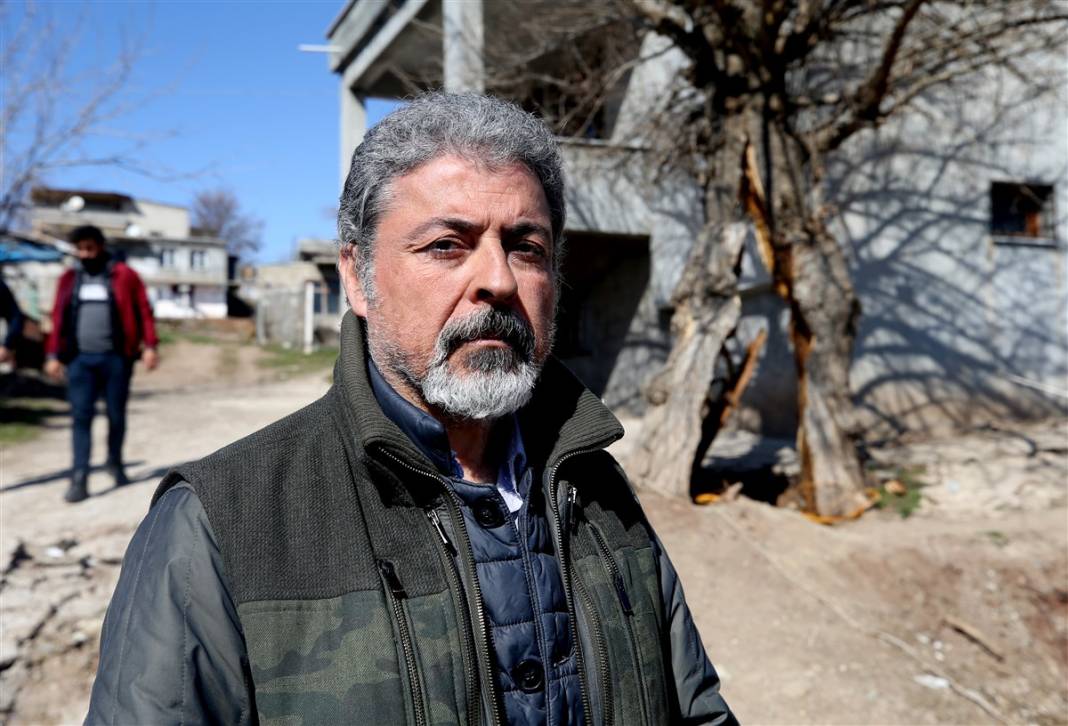 Ortadan ikiye yarıldı, tam 1 metre... Deprem uzmanı Kahramanmaraş'taki şaşırtan görüntüyü yorumladı 2