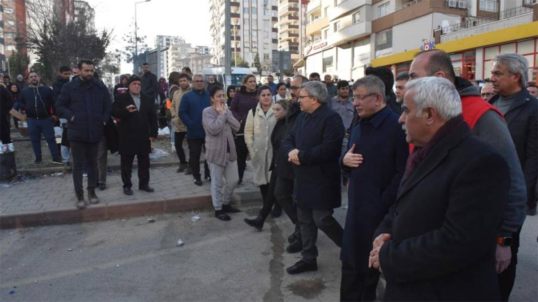 Davutoğlu afet bölgesinde konuştu: Manzara çok daha vahim 5