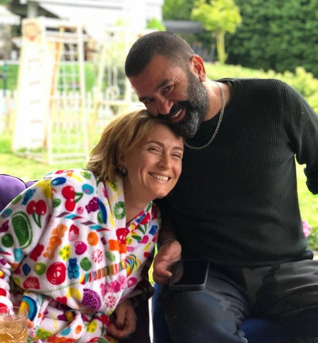 Boşanacakları iddia ediliyordu, beklenen açıklama geldi! Ceyda Düvenci ile Bülent Şakrak sosyal medyadan duyurdu 21