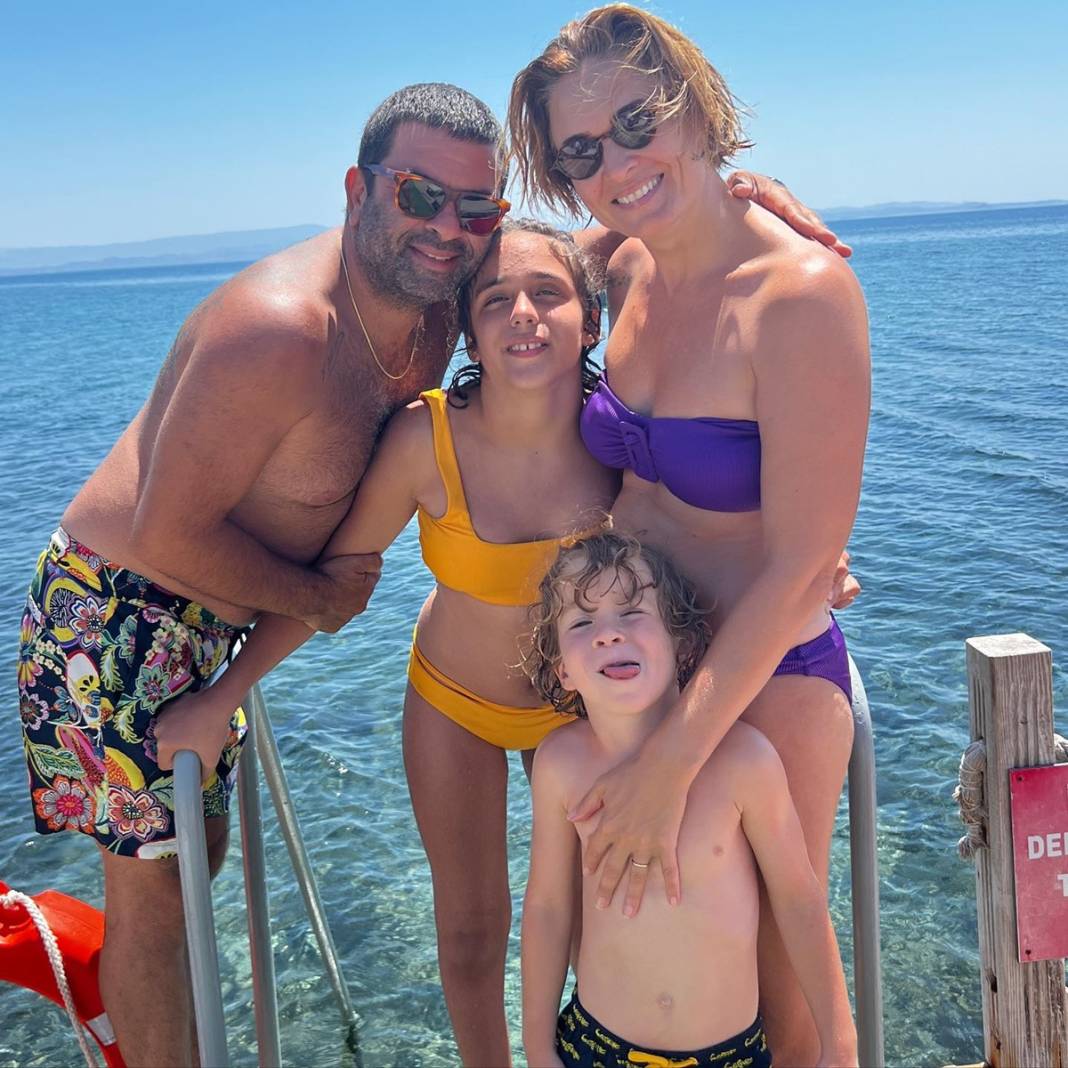 Boşanacakları iddia ediliyordu, beklenen açıklama geldi! Ceyda Düvenci ile Bülent Şakrak sosyal medyadan duyurdu 15