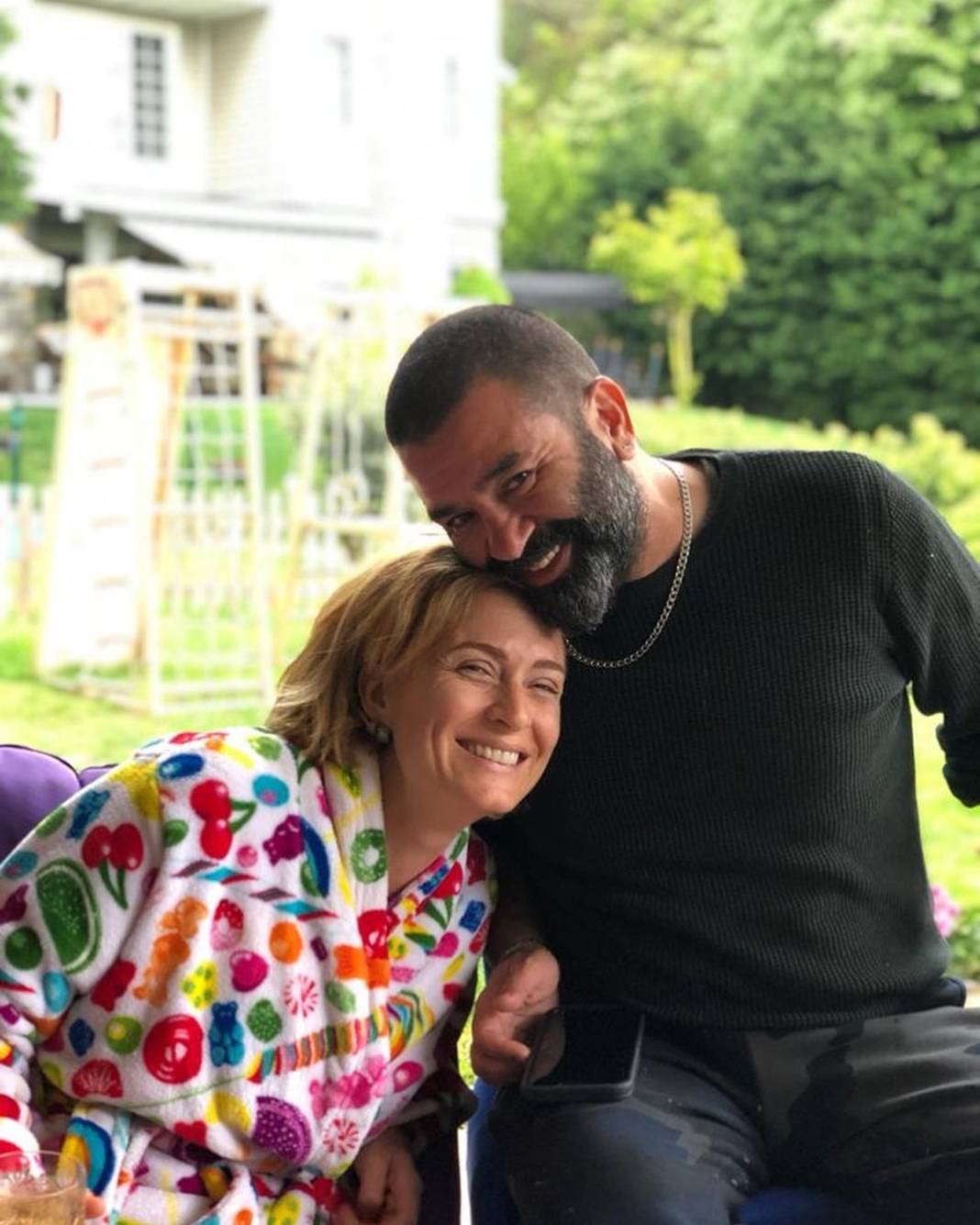 Boşanacakları iddia ediliyordu, beklenen açıklama geldi! Ceyda Düvenci ile Bülent Şakrak sosyal medyadan duyurdu 13