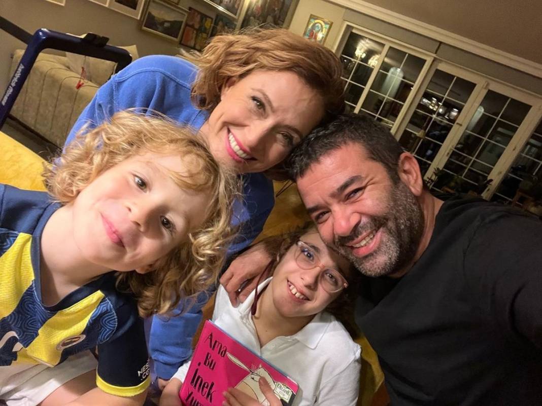 Boşanacakları iddia ediliyordu, beklenen açıklama geldi! Ceyda Düvenci ile Bülent Şakrak sosyal medyadan duyurdu 11