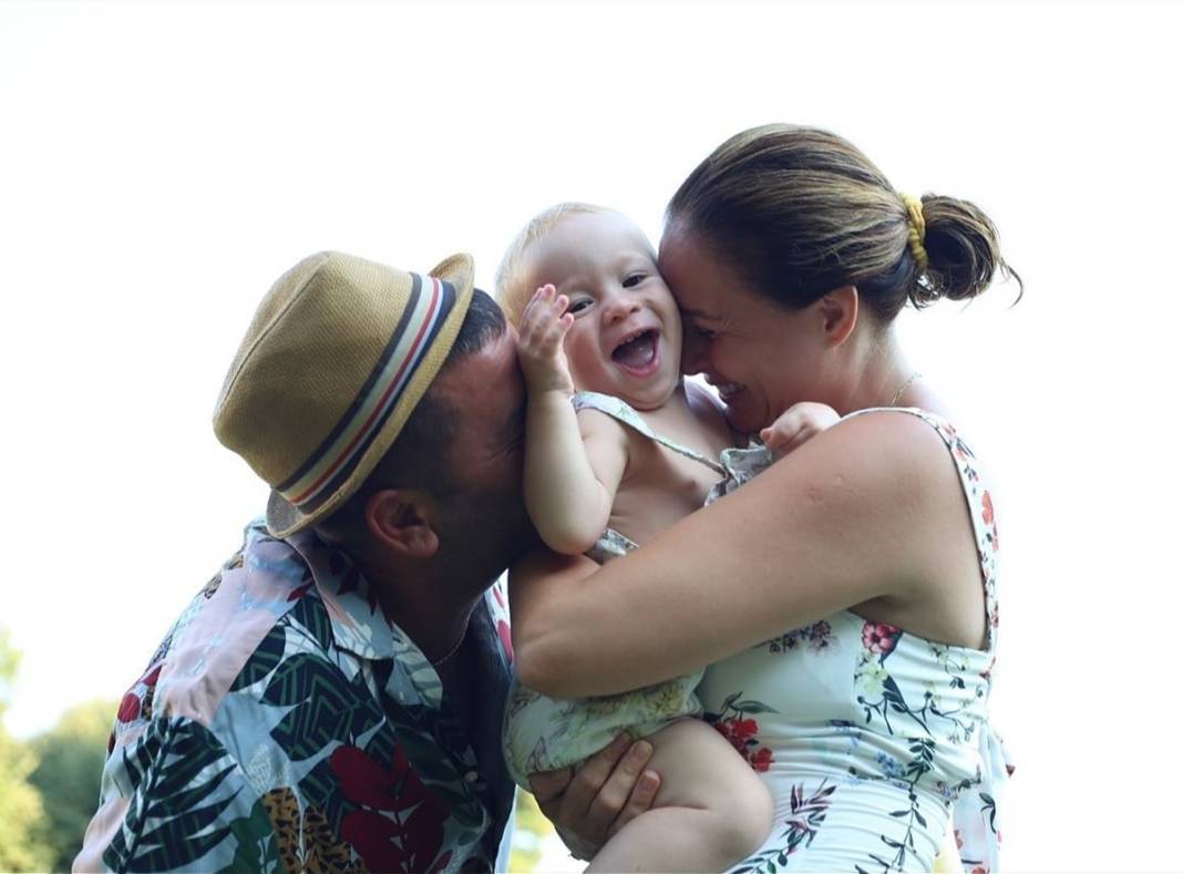 Boşanacakları iddia ediliyordu, beklenen açıklama geldi! Ceyda Düvenci ile Bülent Şakrak sosyal medyadan duyurdu 1