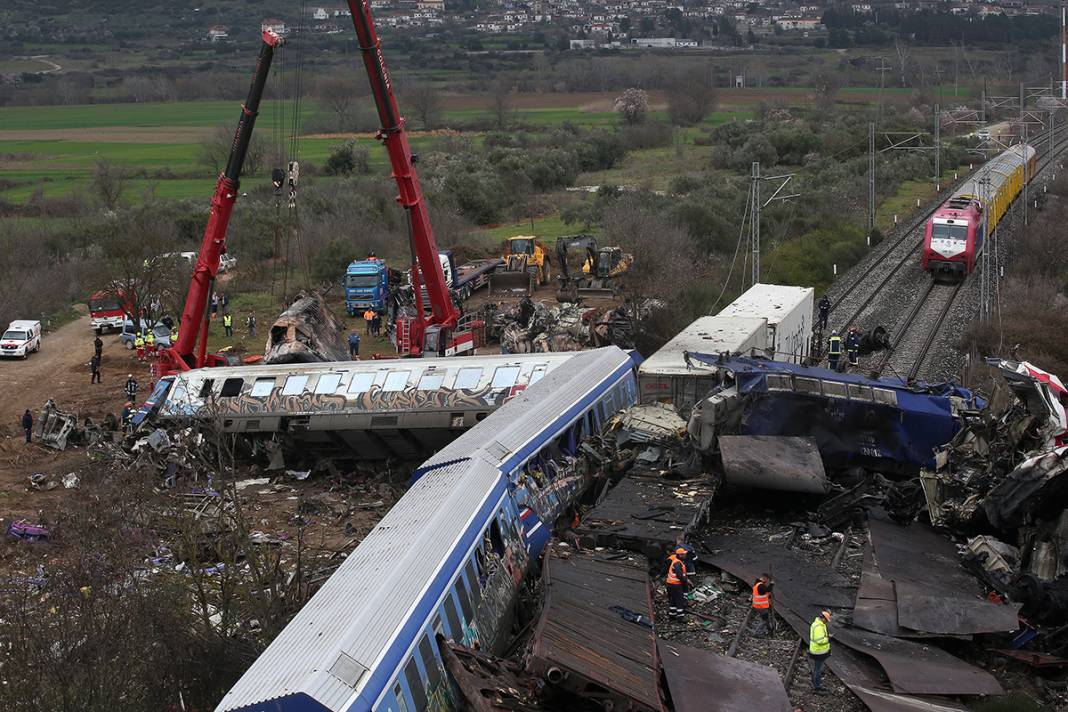 Yunanistan'daki tren kazasında can kaybı yükseldi 2