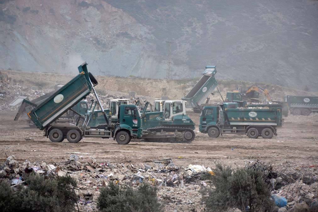 Hatay'da göz gözü görmüyor: Şehir enkaz tozu altında 14