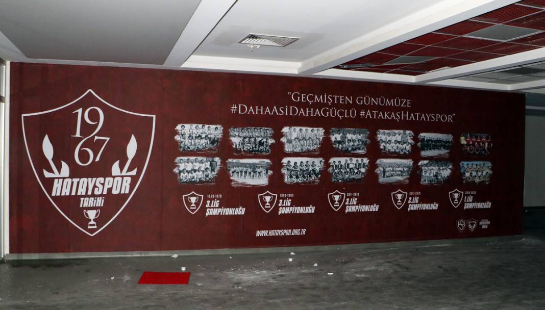 Depremden saatler önce sevinç çığlıkları vardı: Yeni Hatay Stadı'nda acı sessizlik... 12