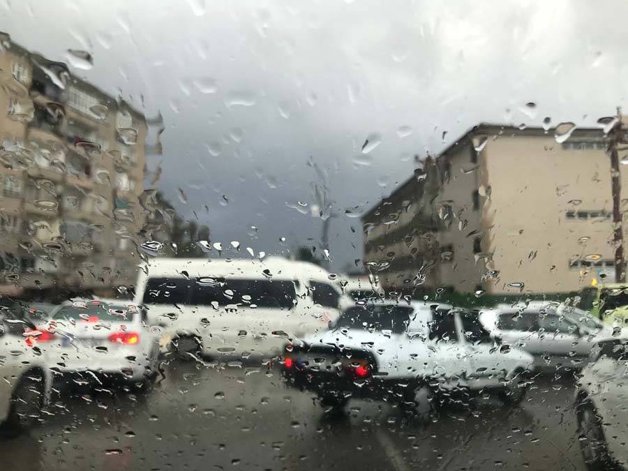 Şanlıurfa'yı sel aldı: Hastaneyi su bastı okullar tatil edildi 15