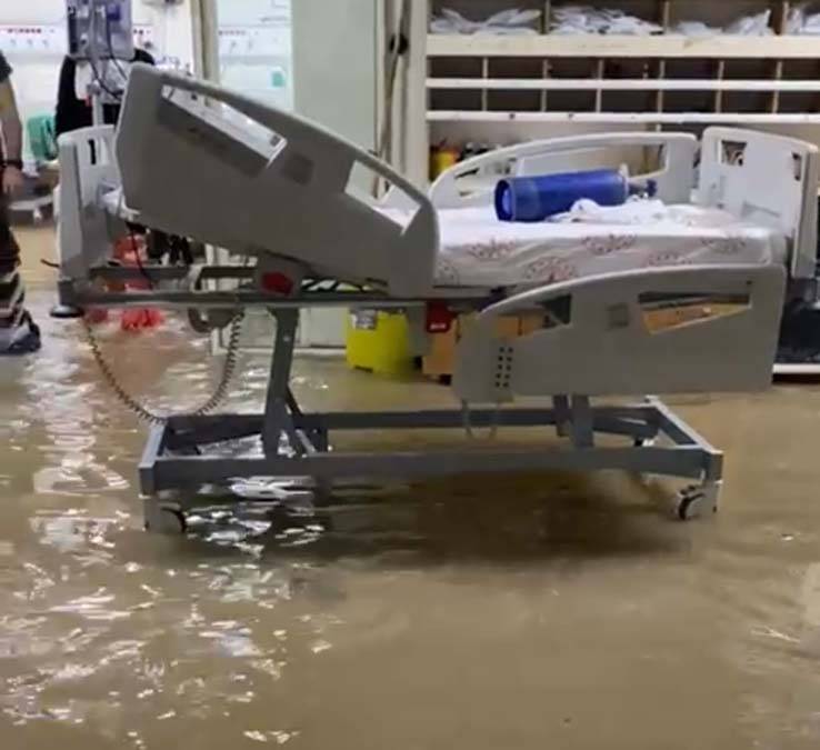 Şanlıurfa'yı sel aldı: Hastaneyi su bastı okullar tatil edildi 4