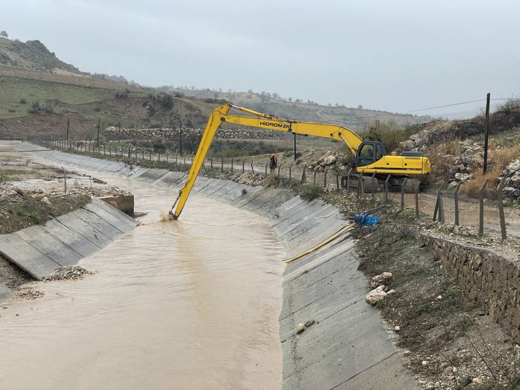 Deprem yıktı sel boğdu: Afet bölgesinden iç sızlatan manzaralar 2