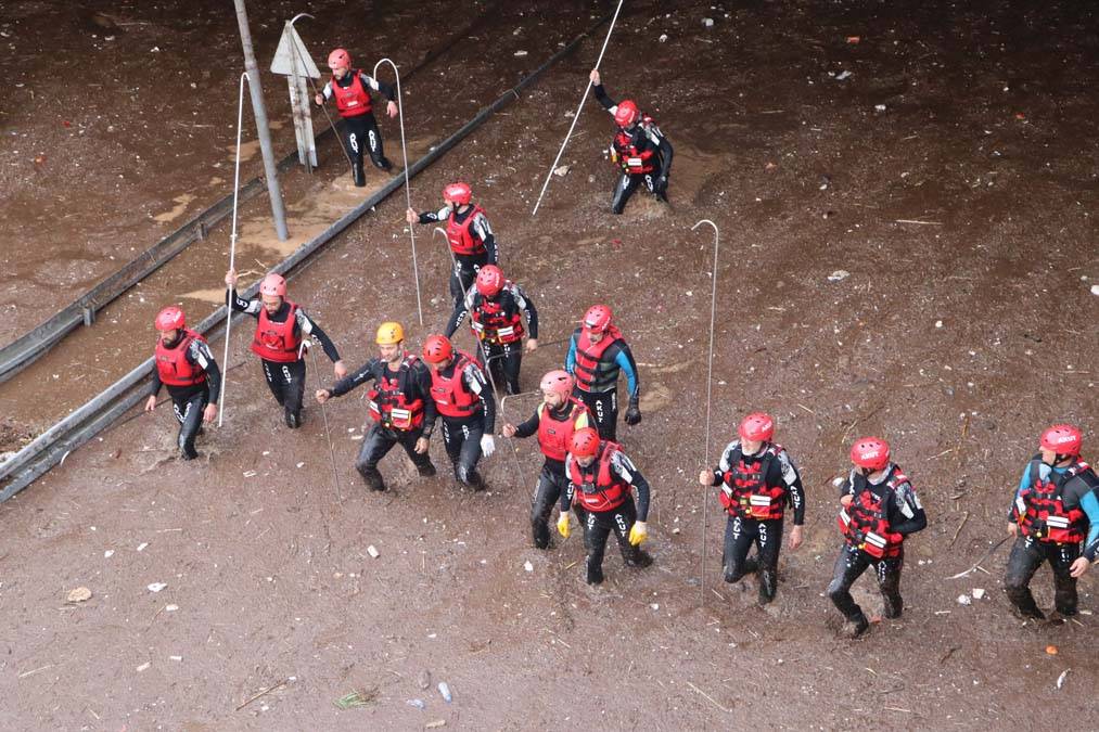 Kare kare ihmal: Selin vurduğu iki şehirden acı manzaralar 14