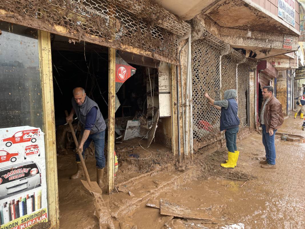 Şanlıurfa'dan korkunç manzaralar: 2 milyonu aşkın nüfuslu kentte su yok 1