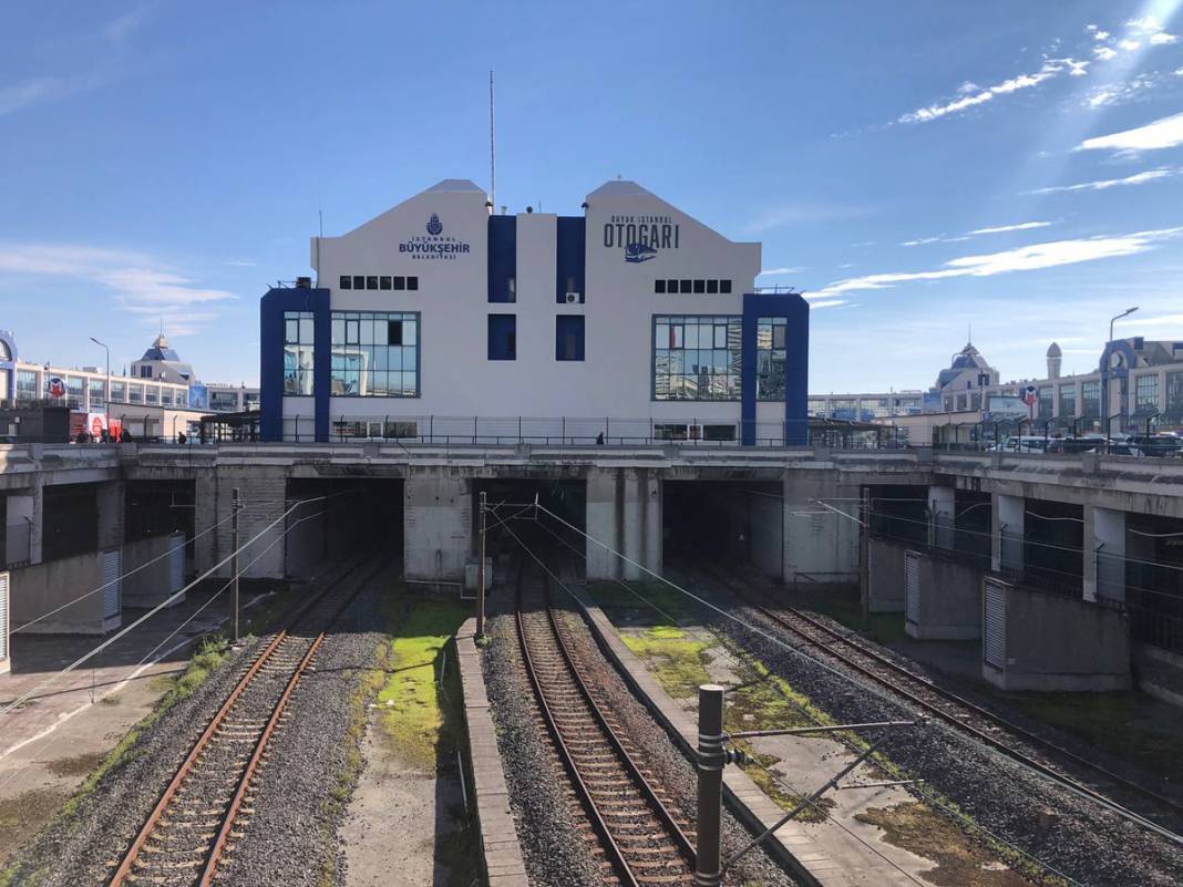 15 Temmuz Otogarı'nda korkutan manzaralar: Kafamıza taşlar düşüyor 4