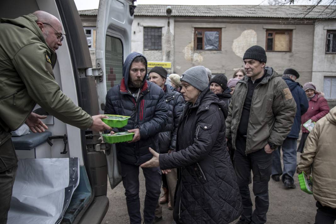 Ukrayna'da ordu Bahmut cephesinde konuşlandı 4