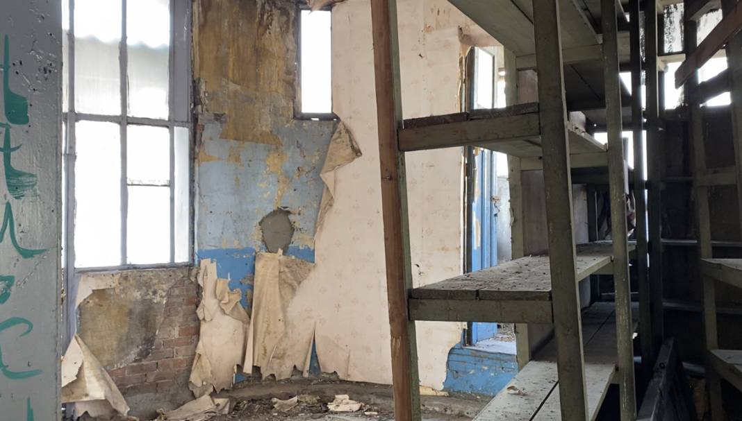 119 yıllık han harabeye döndü 5