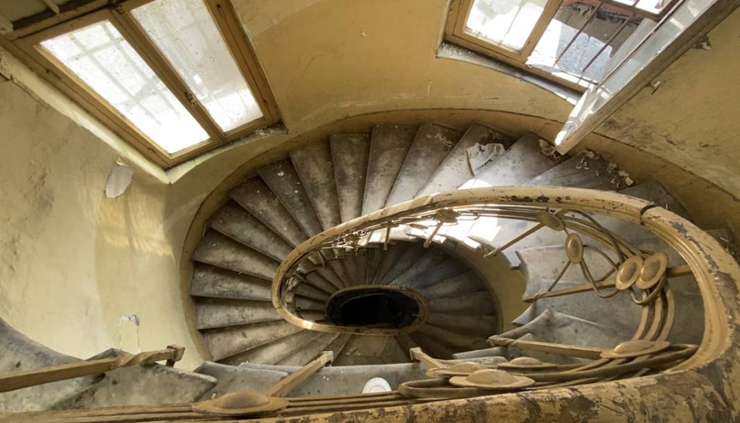 119 yıllık han harabeye döndü 7