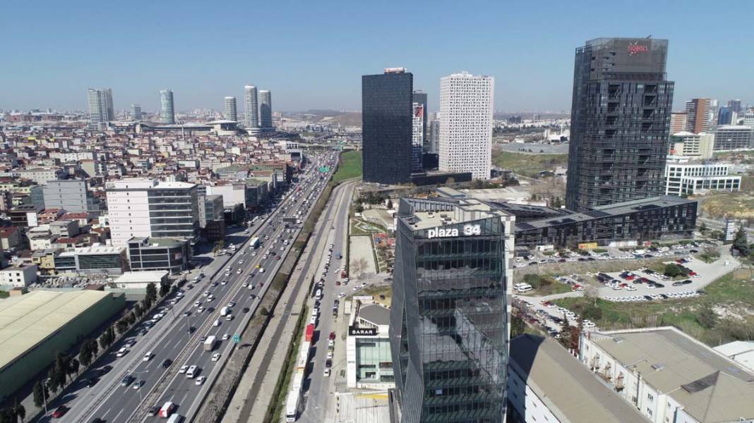 Depremde riskli ilçeleri tek tek açıkladı: İstanbul'da 'alüvyon' tehlikesi 7