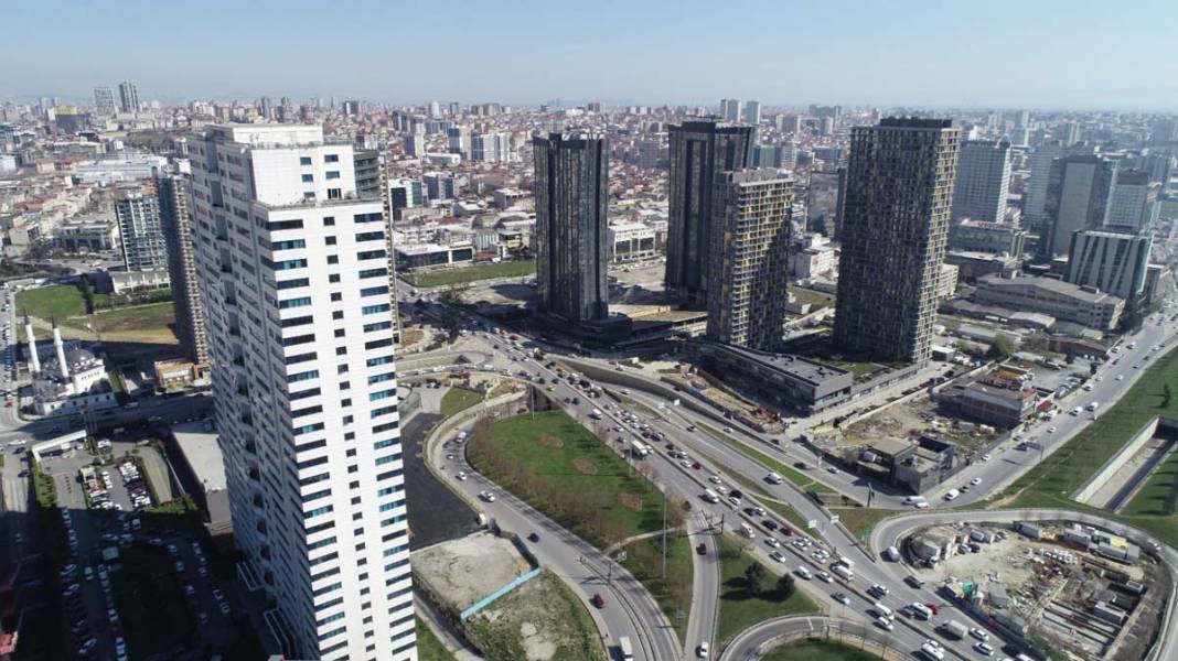 Depremde riskli ilçeleri tek tek açıkladı: İstanbul'da 'alüvyon' tehlikesi 5