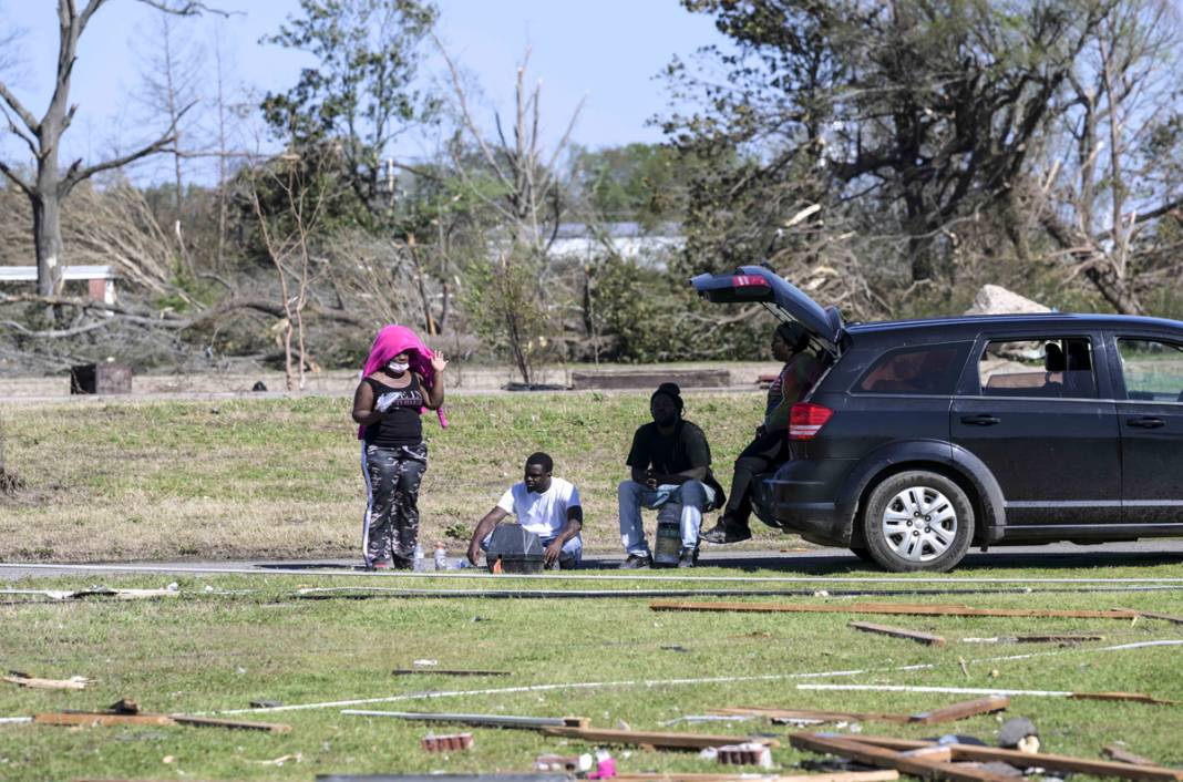 Taş üstünde taş kalmadı! ABD'deki hortum felaketinde ölü sayısı artıyor 39