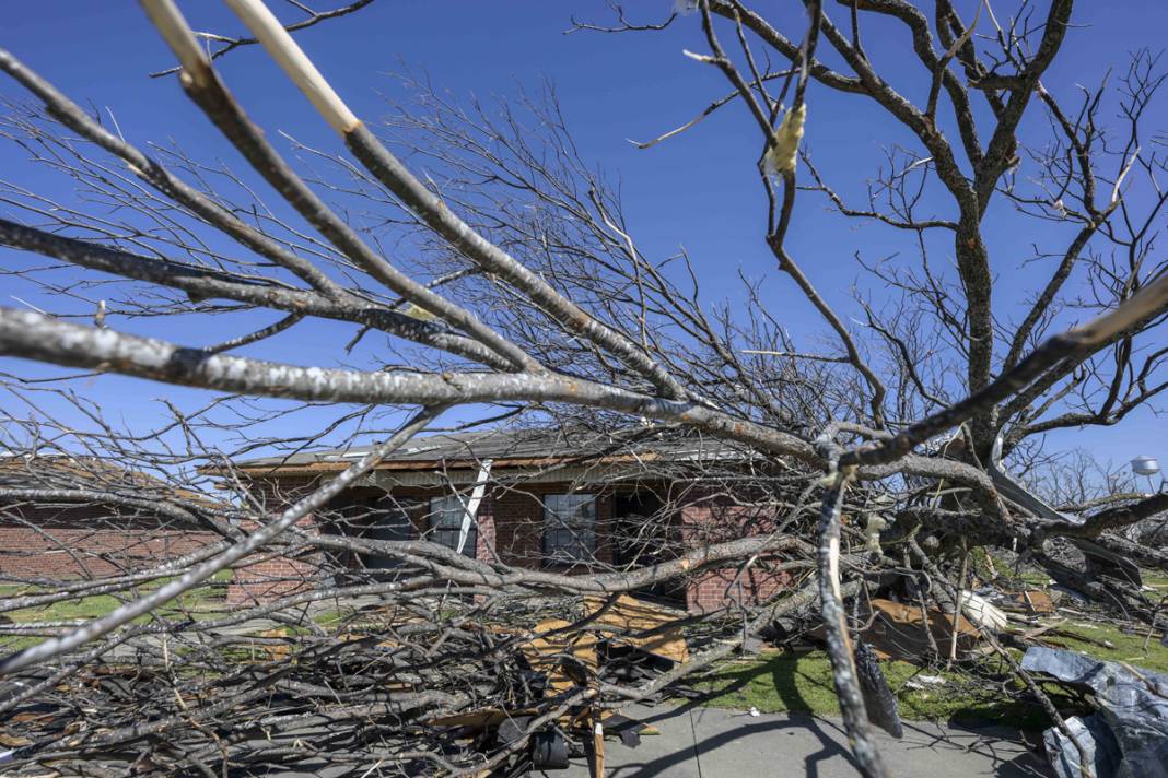 Taş üstünde taş kalmadı! ABD'deki hortum felaketinde ölü sayısı artıyor 35