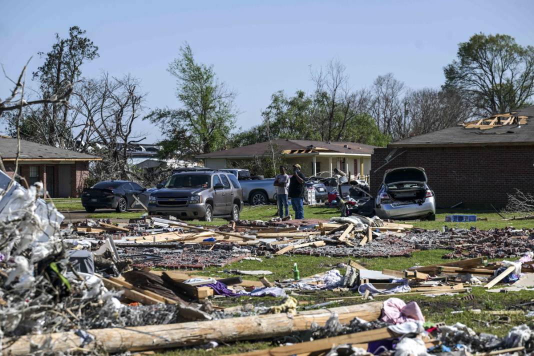 Taş üstünde taş kalmadı! ABD'deki hortum felaketinde ölü sayısı artıyor 26