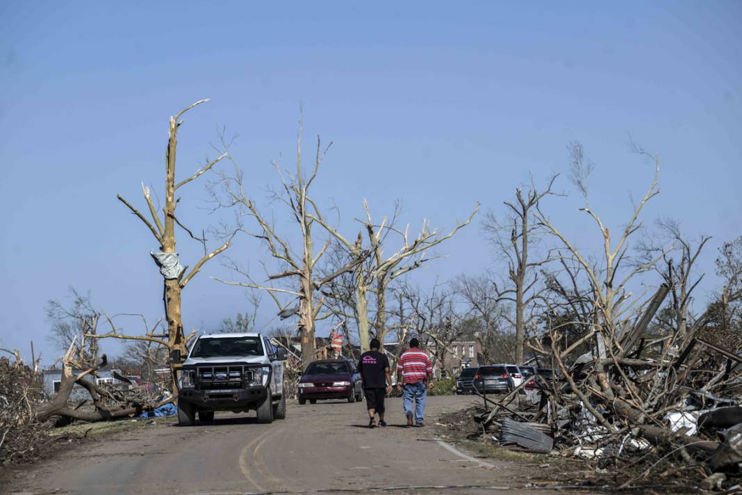 Taş üstünde taş kalmadı! ABD'deki hortum felaketinde ölü sayısı artıyor 14
