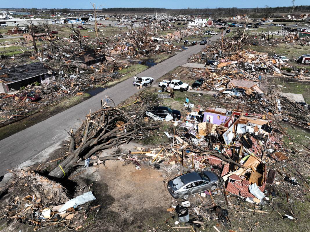 Taş üstünde taş kalmadı! ABD'deki hortum felaketinde ölü sayısı artıyor 3