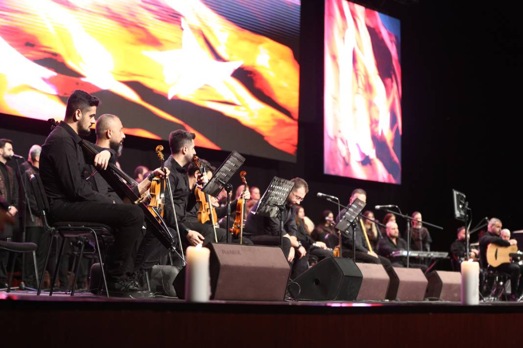 Depremden geriye 'Yara Bere' kaldı... Kaybettikleri 7 arkadaşları anısına 7 mum 11