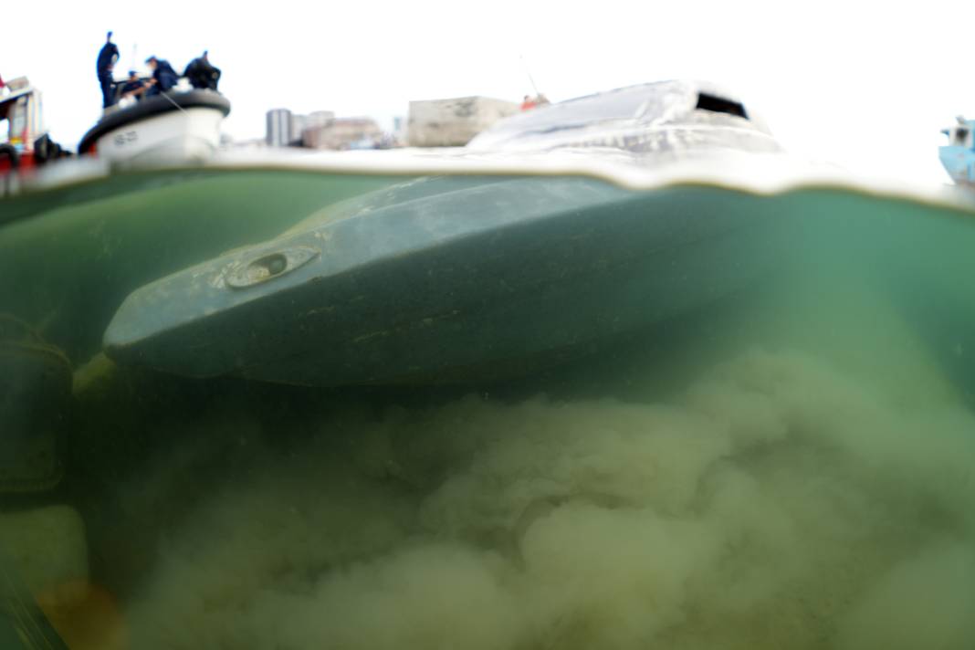 Depremin su altı izleri: Kıyı şeridinde bir metrelik göçük 11