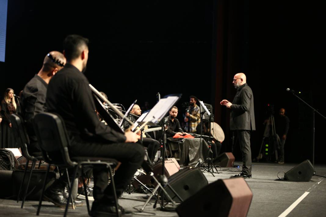 Depremden geriye 'Yara Bere' kaldı... Kaybettikleri 7 arkadaşları anısına 7 mum 10