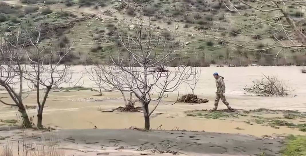 Ekipler havadan, karadan seferber oldu: Fatma hemşire ile bebeği 5 gündür aranıyor 10