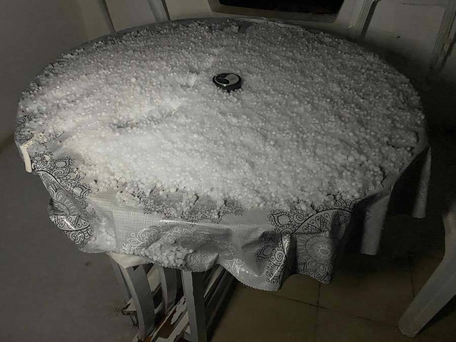 İzmir nisan ayında bembeyaz oldu: Kar yağmadı ama... 15