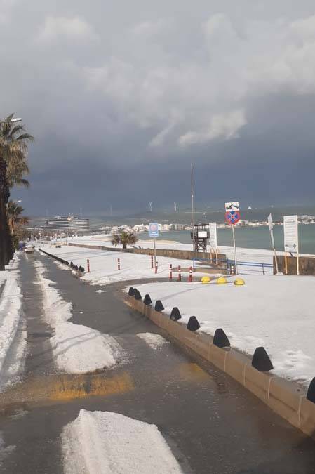İzmir nisan ayında bembeyaz oldu: Kar yağmadı ama... 3