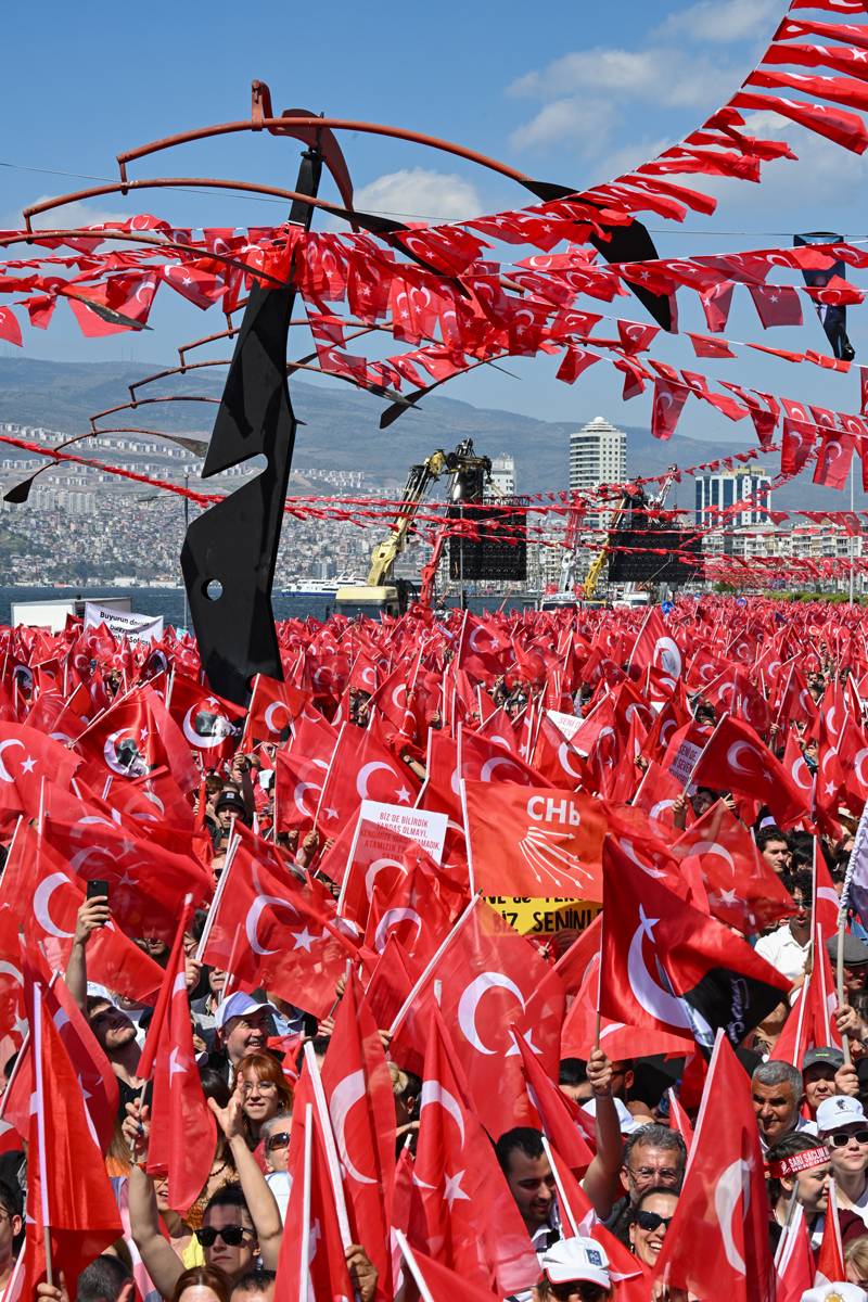 Altı liderden İzmir'de gövde gösterisi: Alan doldu taştı 9