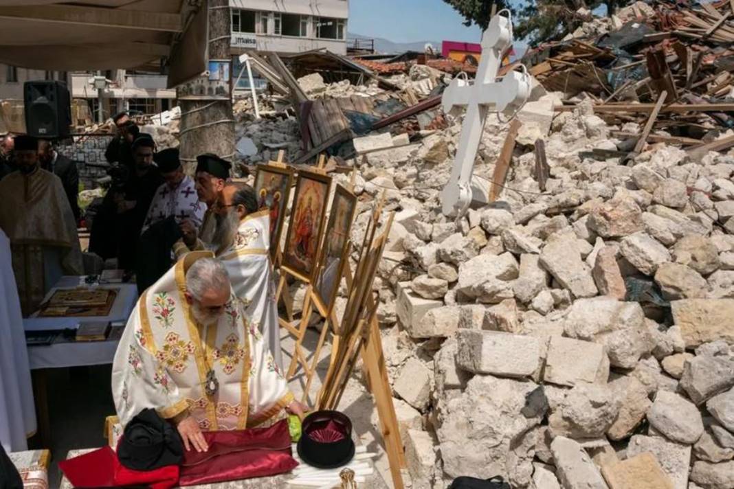 Hatay'da depremin ardından ilk Paskalya: Kutlama değil anma 6