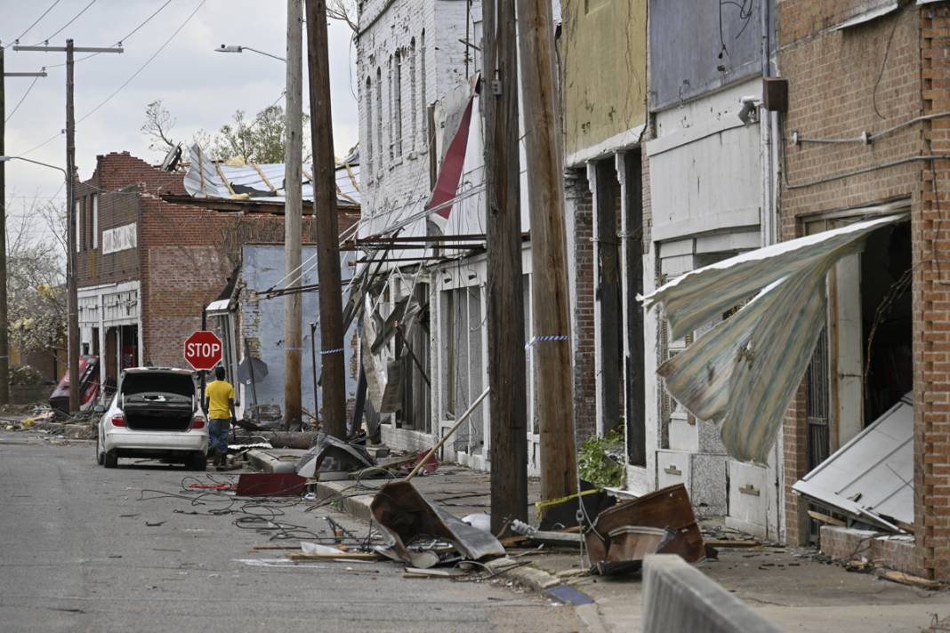 26 kişinin hayatını kaybettiği ABD’de son 24 saatte 57 hortum 24