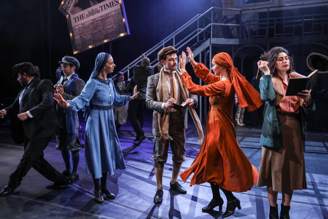 '1923' müzikali sahnede 6