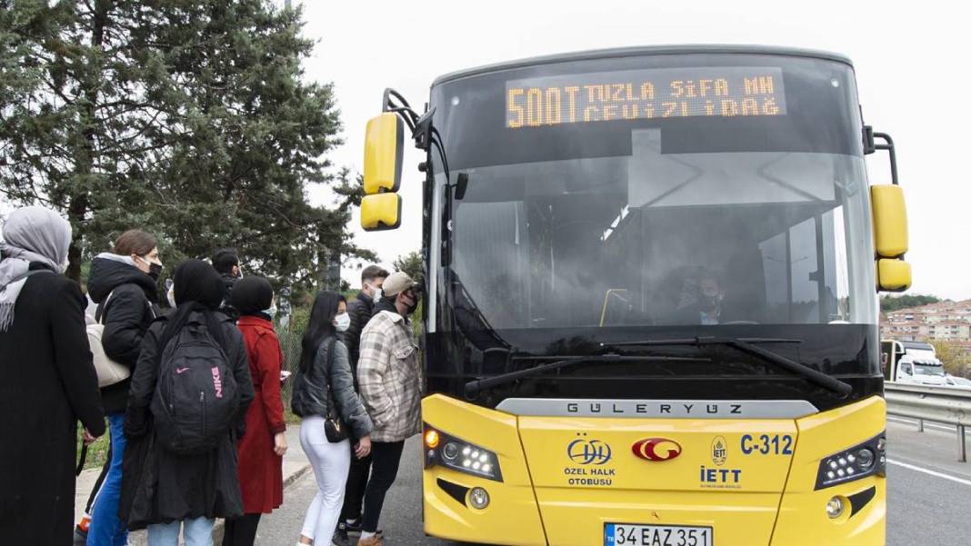İstanbul'un en tıklım tıklım otobüsü o çıktı! 500 T'den daha dolusu da varmış: İşte 500 T'nin tahtını alan o hat 3