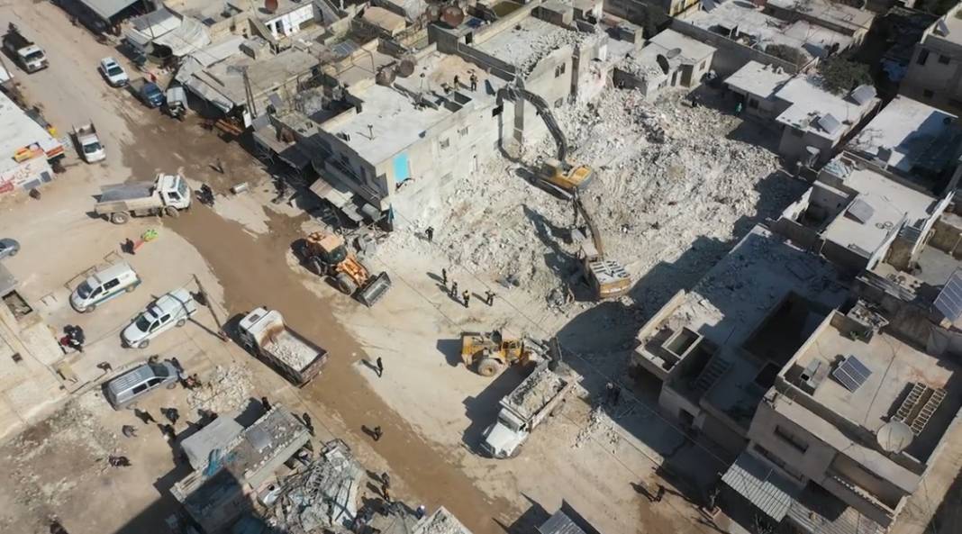 Depremin ardından kolera kabusu! Uzmandan sınır için önlem çağrısı 7