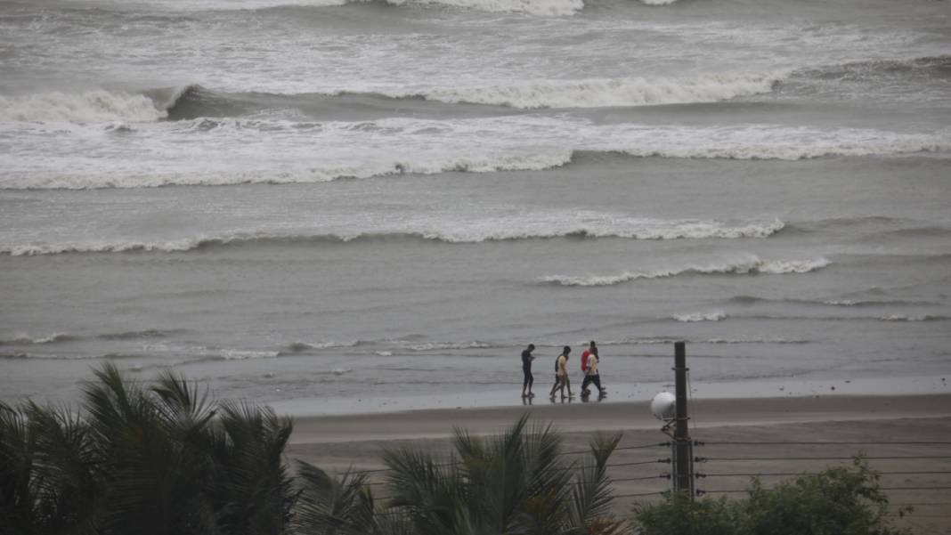 Mocha Kasırgası alarma geçirdi: Yüzbinlerce kişi tahliye ediliyor 5