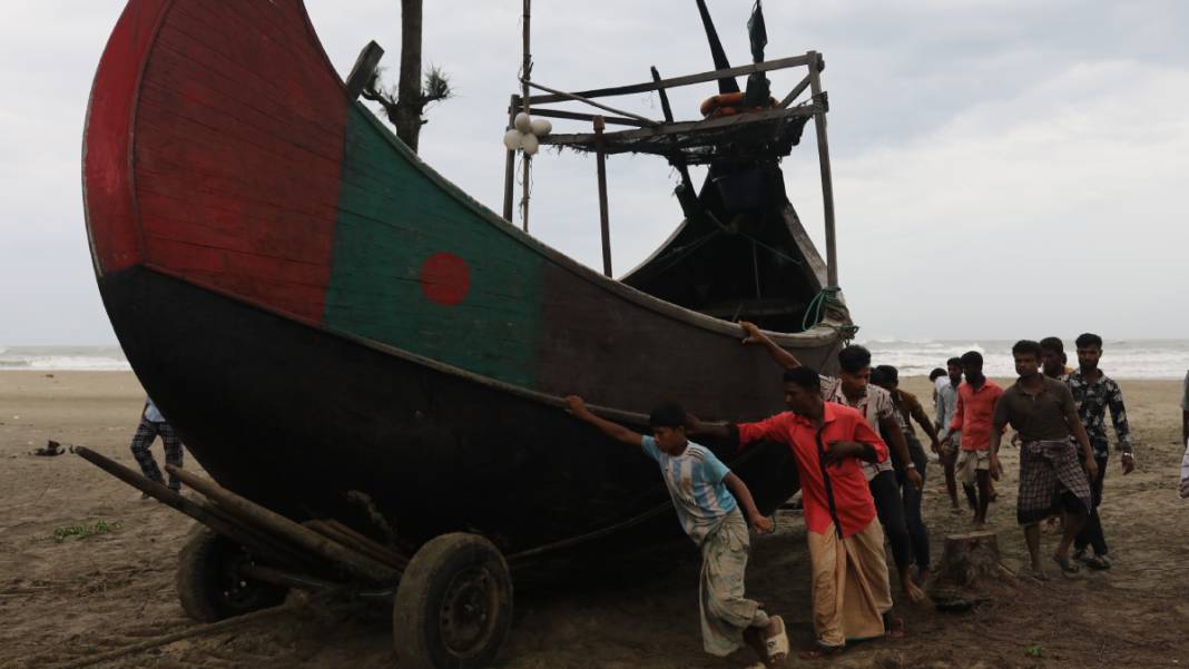 Mocha Kasırgası alarma geçirdi: Yüzbinlerce kişi tahliye ediliyor 2