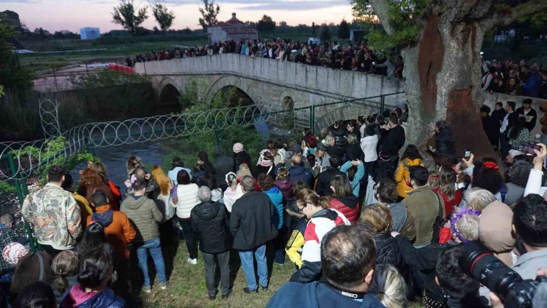 Hıdırellez dilekleri suyla buluştu 13