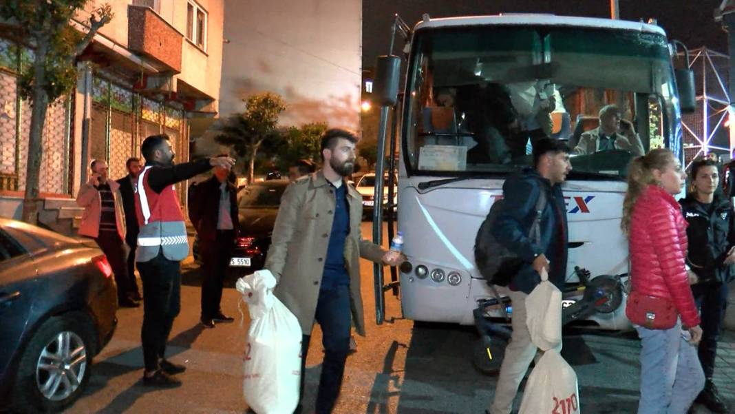 Oylar ilçe seçim kurullarına getirilmeye başladı 4