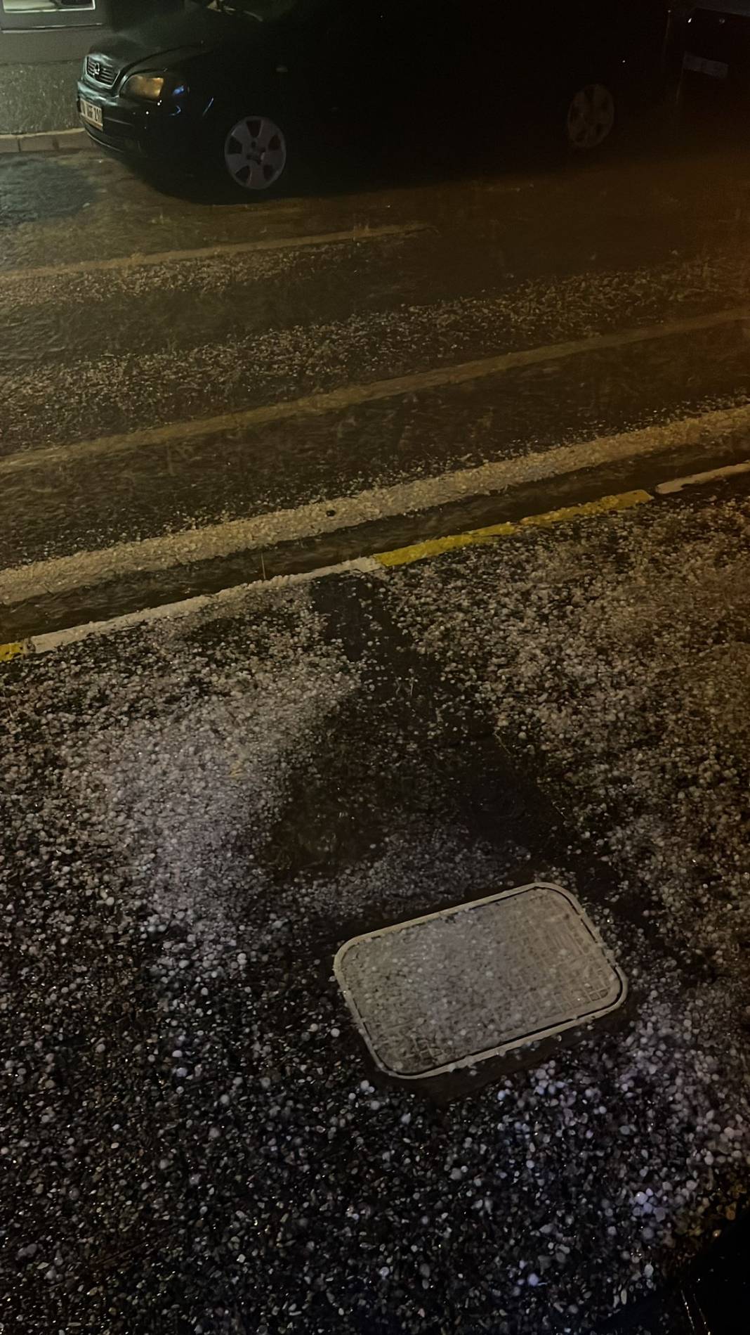 Balıkesir sular altında: 30 dakikada metrekareye 50 kilogram yağış düştü 1