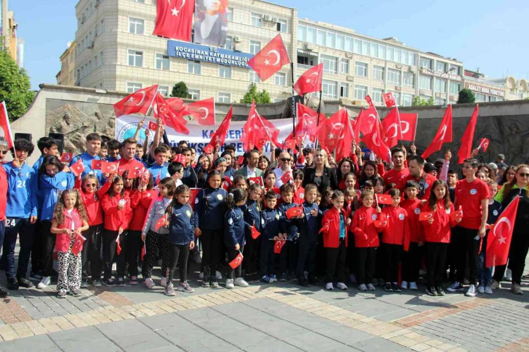 İlk adım 1919'da atıldı: 19 Mayıs yurdun dört bir yanında çoşkuyla kutlanıyor 22