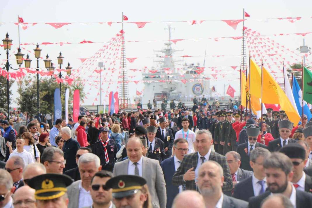 İlk adım 1919'da atıldı: 19 Mayıs yurdun dört bir yanında çoşkuyla kutlanıyor 21