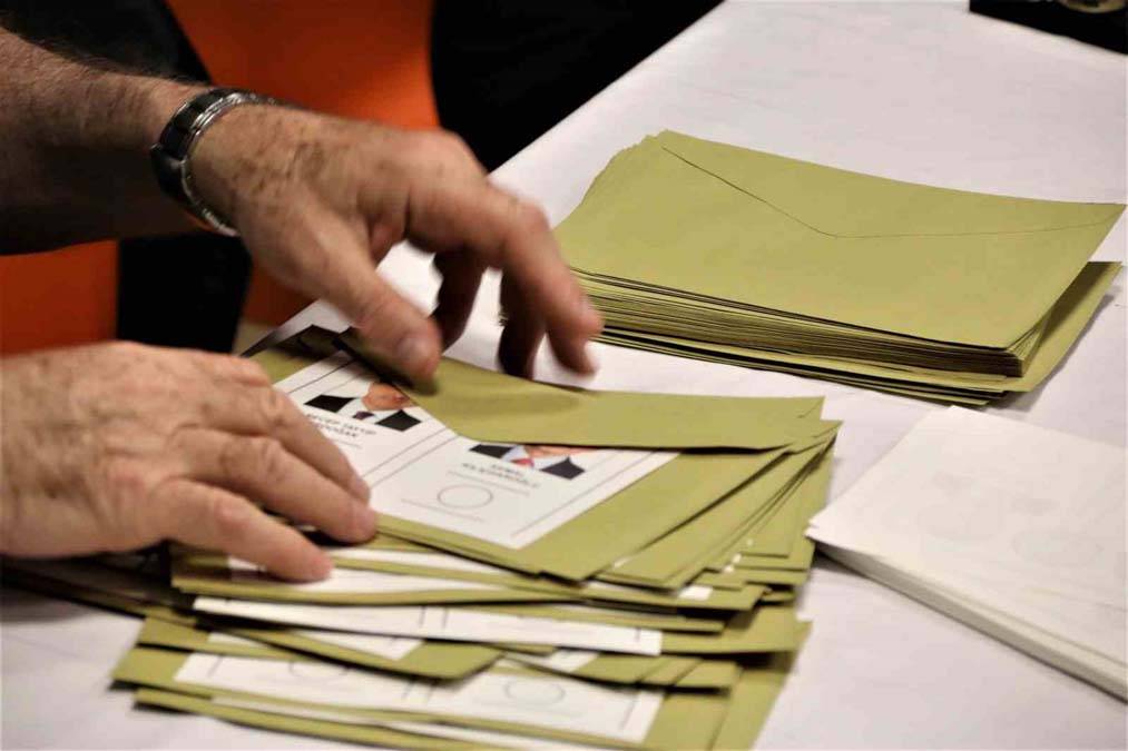 Yurt dışında ikinci tura yoğun ilgi: Sandıklar bugün kapanıyor 11