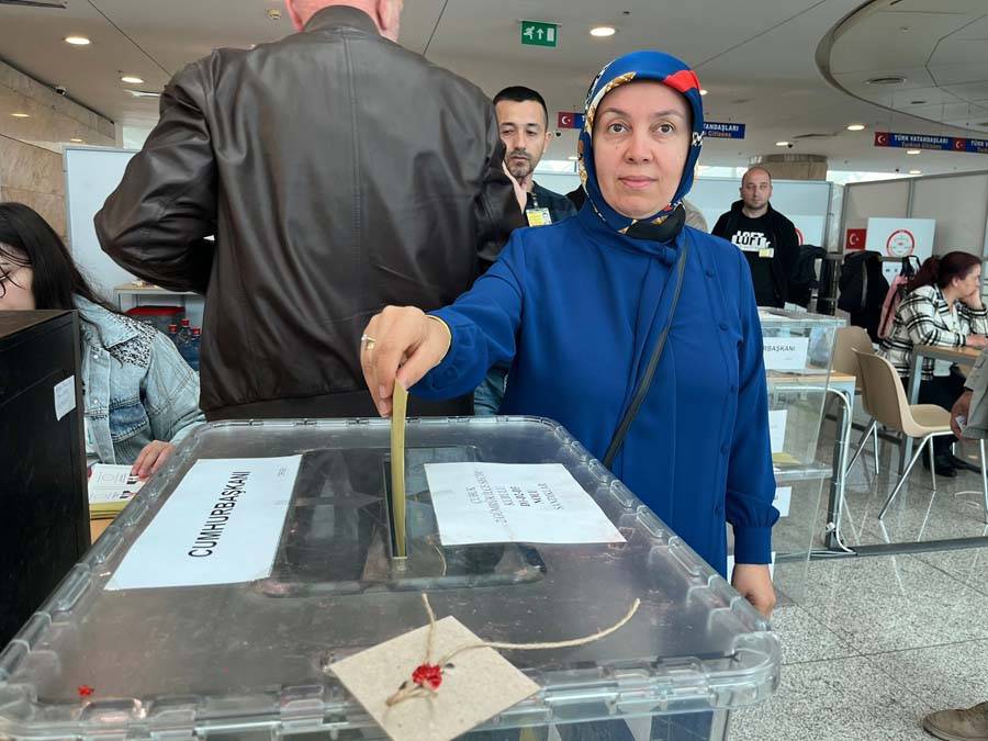 Yurt dışında ikinci tura yoğun ilgi: Sandıklar bugün kapanıyor 3