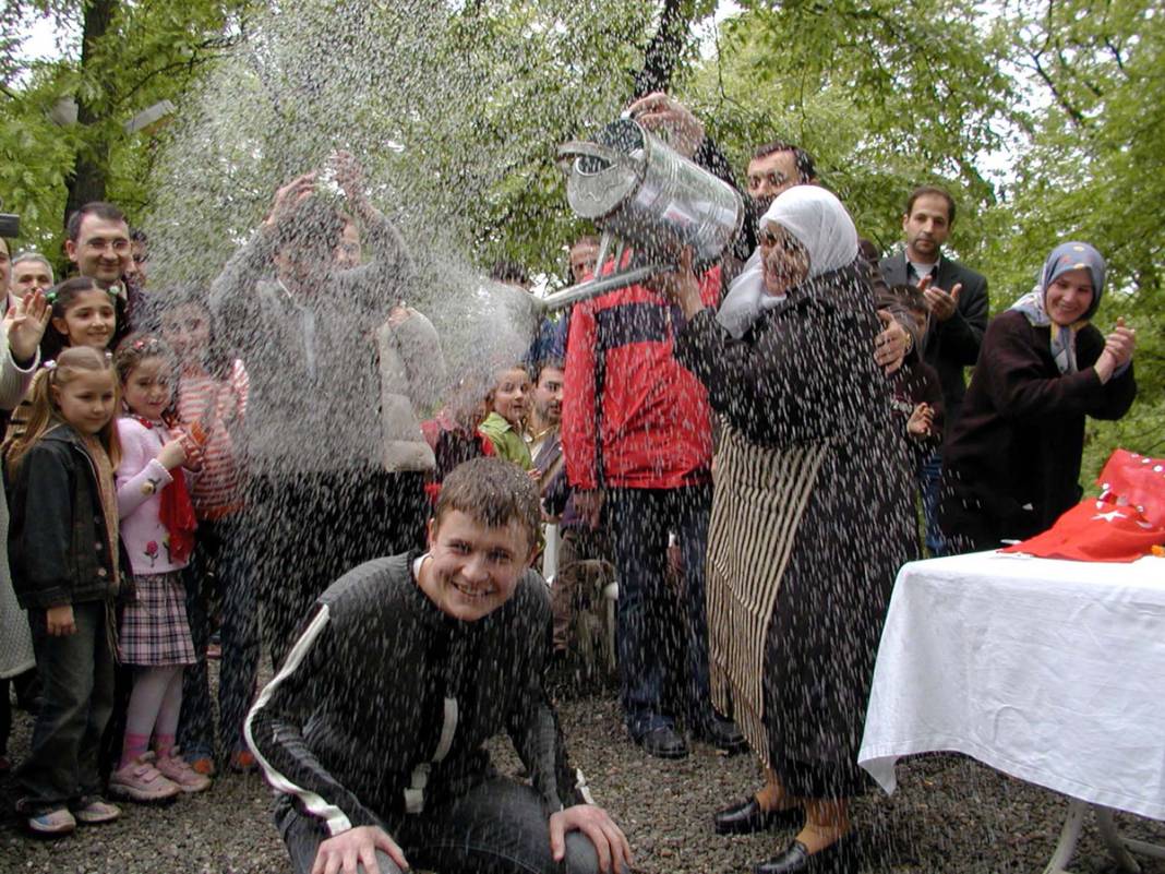 Hıdırellez dilekleri suyla buluştu 9
