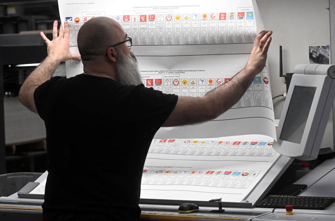 30 güvenlik kamerası izledi, özel plastik kelepçeyle kapatıldı: 14 Mayıs pusulaları yola çıktı 2