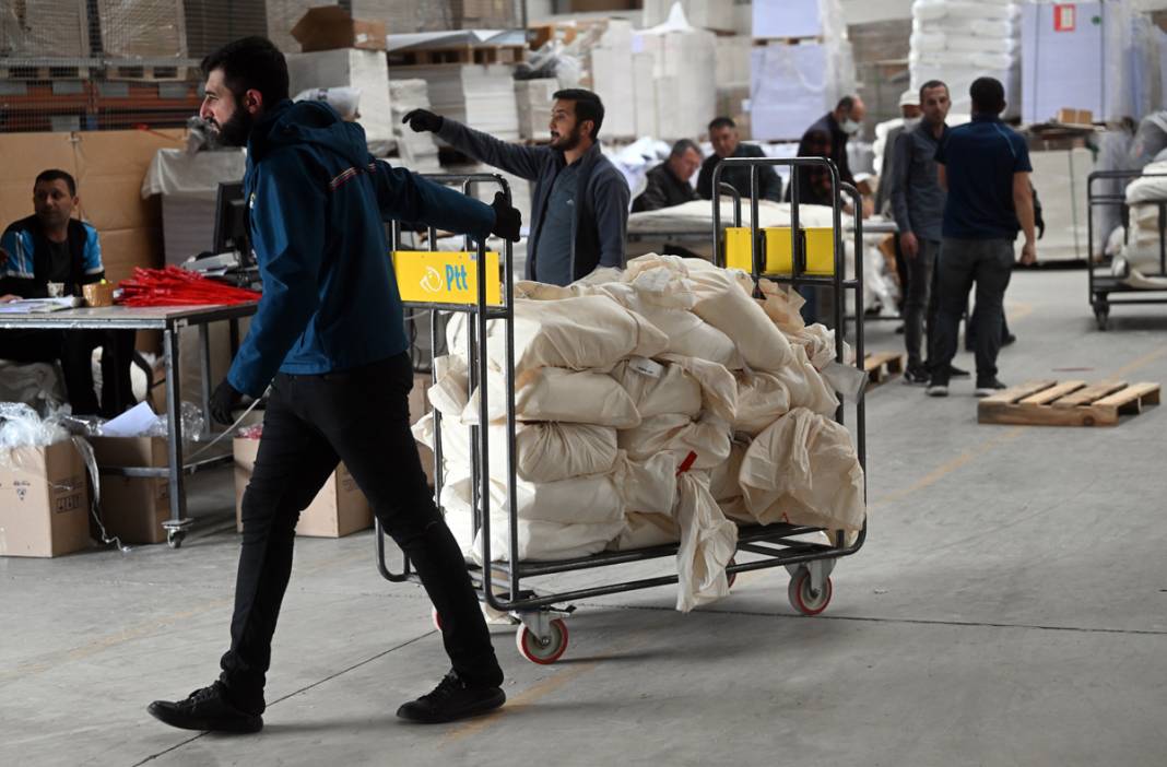 30 güvenlik kamerası izledi, özel plastik kelepçeyle kapatıldı: 14 Mayıs pusulaları yola çıktı 1